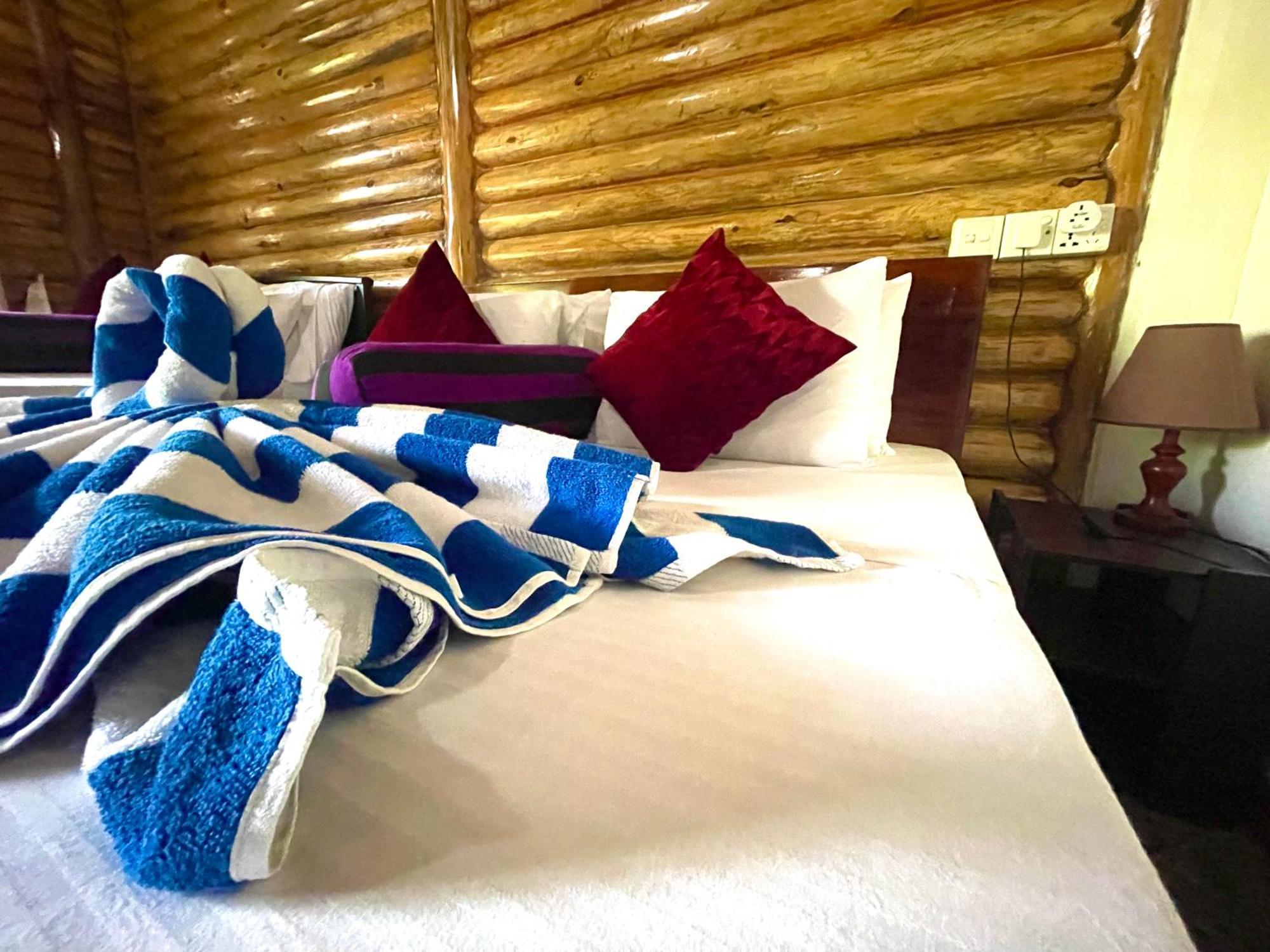 Little Folly Hotel Ella Ngoại thất bức ảnh